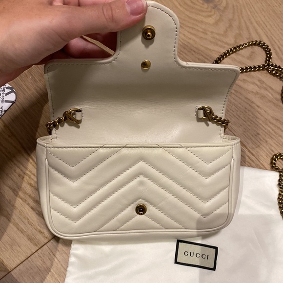Gucci GG Marmont leather super mini bag - Picture 3 of 9